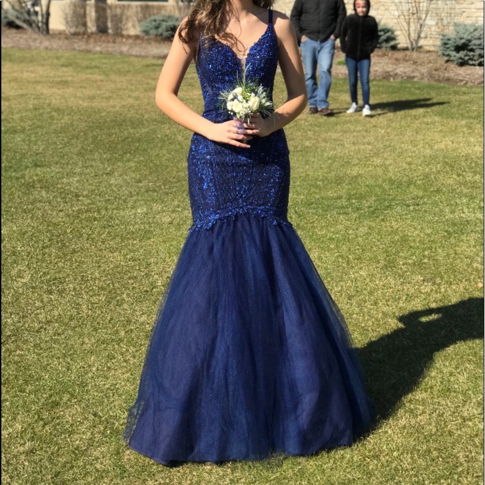 Beautiful prom dress!